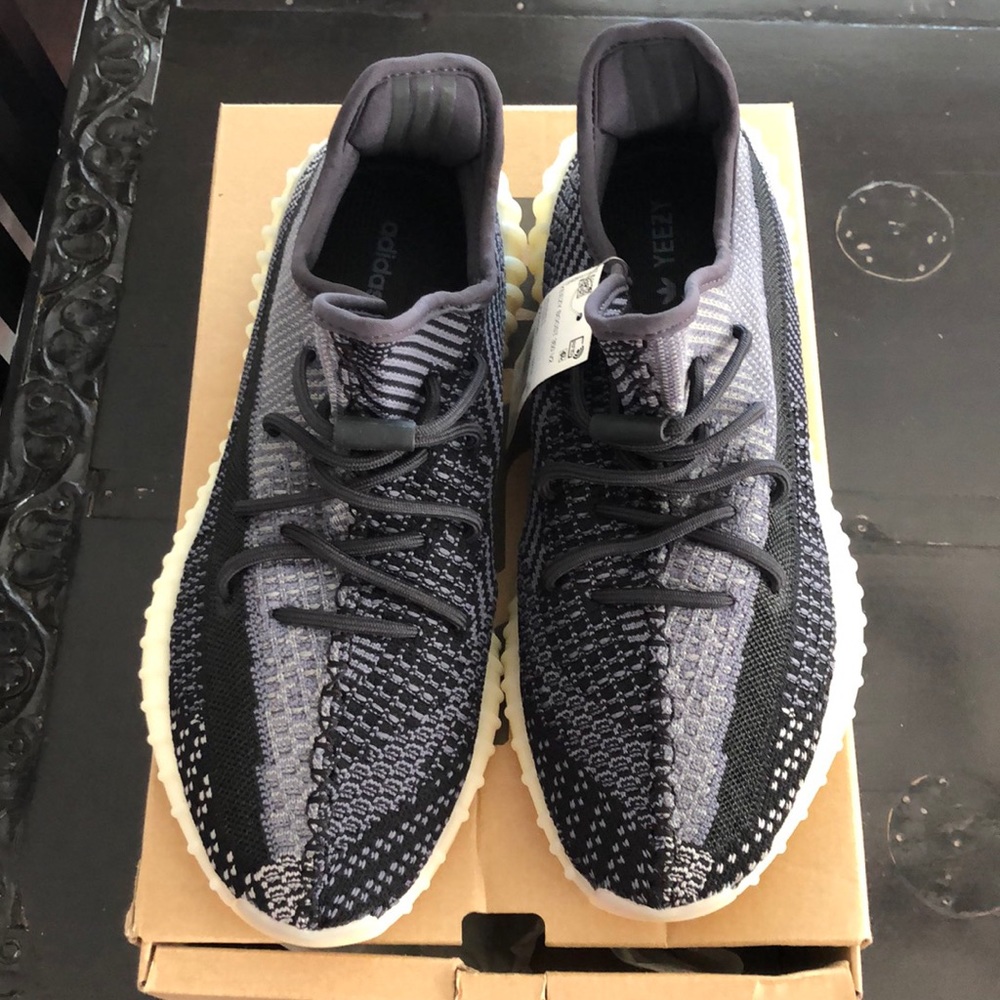 Yeezy Boost 350 V2
